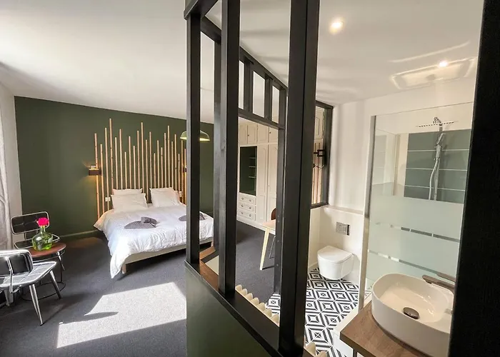 Guest house La Longere De Neuville-futuroscope-poitiers 3*