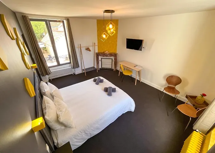 La Longere De Neuville-futuroscope-poitiers 3*