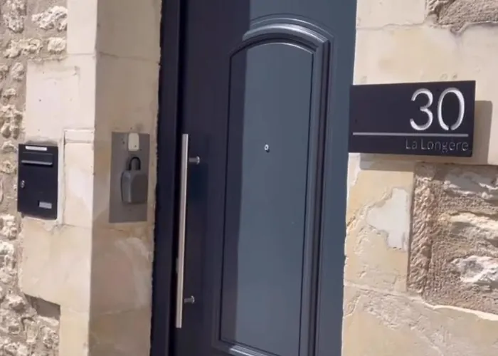 La Longere De Neuville-futuroscope-poitiers 3* Neuville-de-Poitou